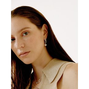 Link(S)&Pave kolo Earring