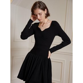 YY_Chic diamond neck slim pleats dress_BLACK