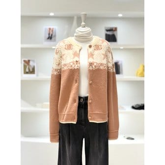 듀엘 [여주점] 여성 엠블럼 자카드 니트 가디건(D244KSL038)