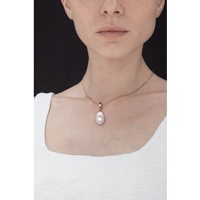 Oval Baroque Pearl Pendant