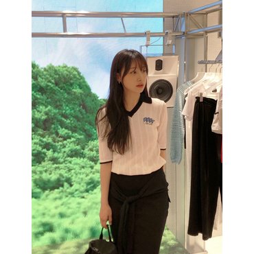 ZOOC 카라 뒤판 레터링 조직 니트 Z252KSK020