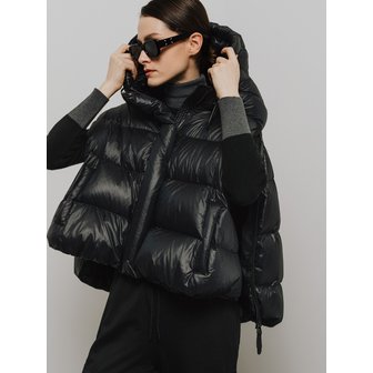 에이틴오비어 Hooded Cape Down Jacket