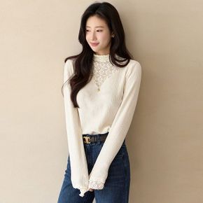 로지아 플라워 레이스 배색 엠보 쟈가드 반하이넥 블라우스 티_P440267167