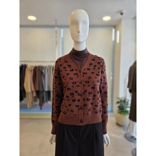 [여주점] [더 아이잗] 여성 레오파드 브이넥 니트 가디건 (IRBM1CD951)