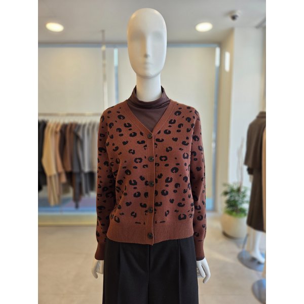 [여주점] [더 아이잗] 여성 레오파드 브이넥 니트 가디건 (IRBM1CD951)