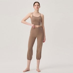 익스클루시브 티챠 크로스루즈핏 8.3부 팬츠 HTWPN5Z90T