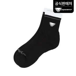 [다이나핏 공식] 남녀공용 트레이닝 로고 쿼터삭스 YUA26S04Z1 (정상가 12000)