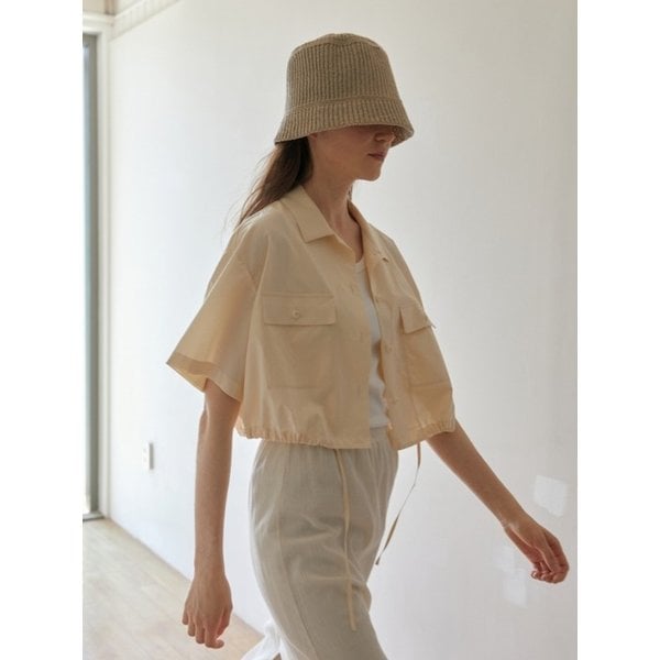 [리퍼브] POCKET CROP SHIRT BUTTER