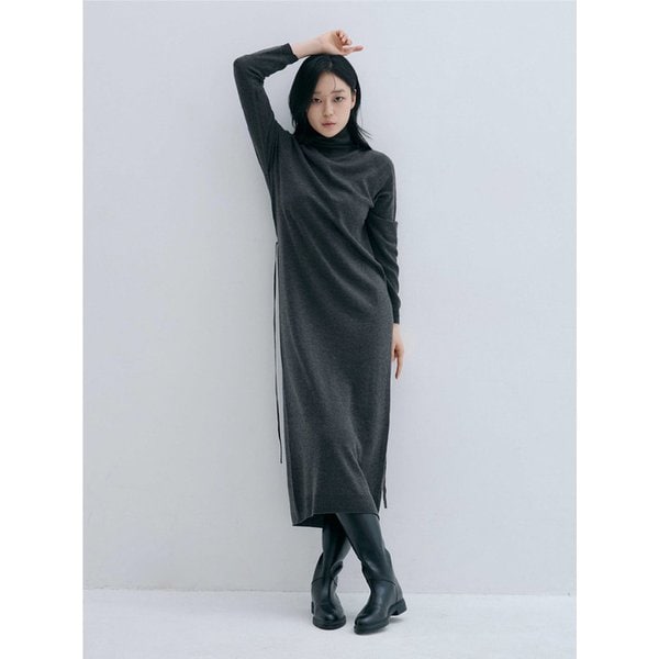 Turtle Neck Knit Onepiece_CHARCOAL