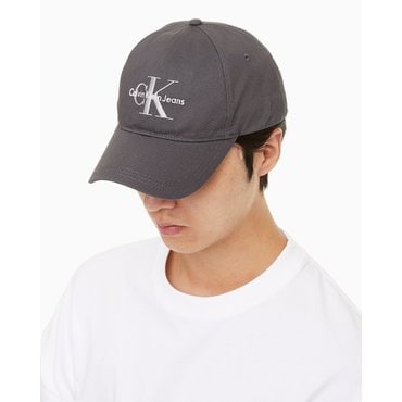 Calvin Klein Jeans ACC 공용 CKJ 엠브로이더리 볼캡(HX0263-032)