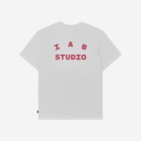 아이앱 스튜디오 티셔츠 화이트 - 더현대 서울 한정 IAB Studio T-Shirt White - The Hyundai Se