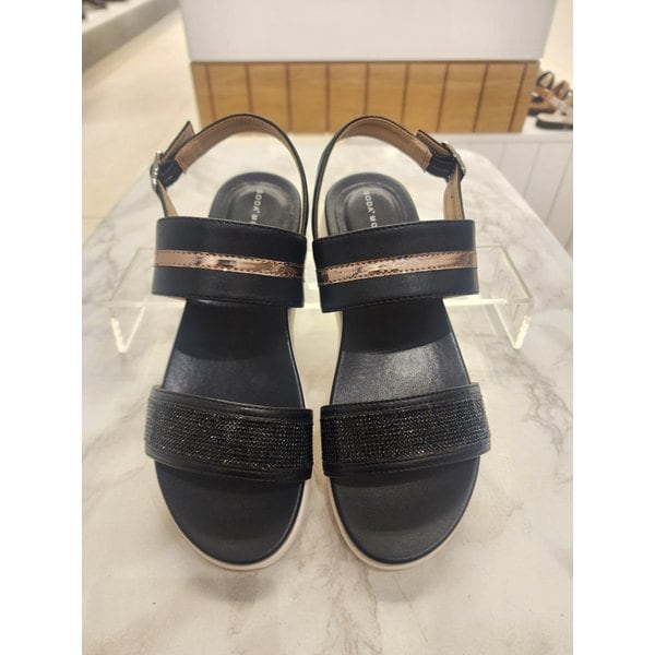 [여주점] 여성 4cm 샤이닝 통굽 스트랩샌들 FLD320