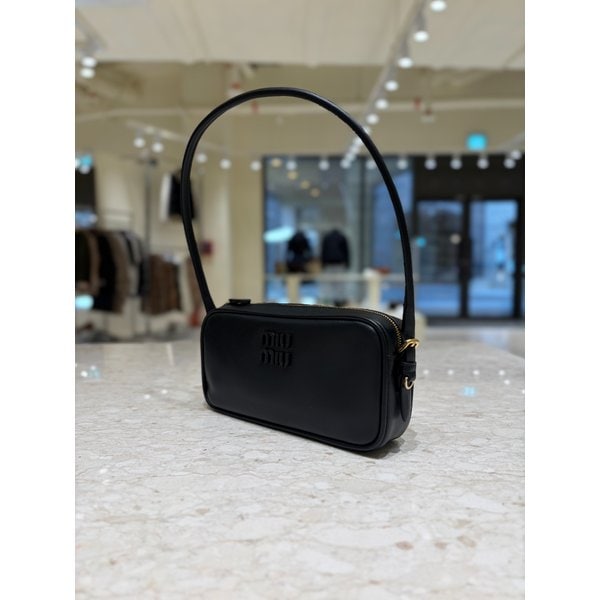 [부산점] 여성 로고 가죽 파우치 숄더백 5NE024-AF8W-F0002