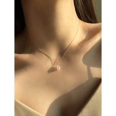 위트홀리데이 White Moonstone necklace [silver925]