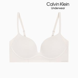 Calvin Klein Underwear 여성 인비져블 (TAILORED NSE) AF 푸쉬업 브라 (QF6021AD-K6L)