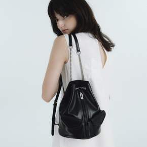 Occam Doux Double Pocket Chain Backpack M(오캄두 더블 포켓 체인 백팩 )_ VQB4-1BP380-1BKXX