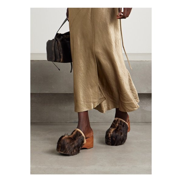 카프 헤어 플랫폼 클로그 브라운 1647597343645480