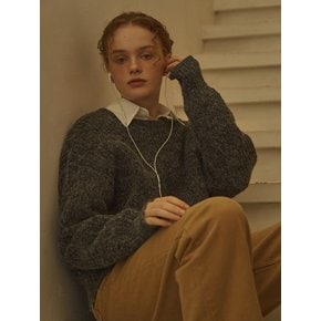 Touched round-neck wool knit