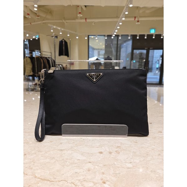 [부산점] [프라다] 공용 삼각로고 리나일론 스트랩 파우치 2NH006-2DMH-F0002