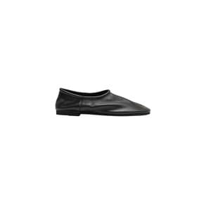 아모멘토 26FW Womens Lambskin Slip On Loafer, Black