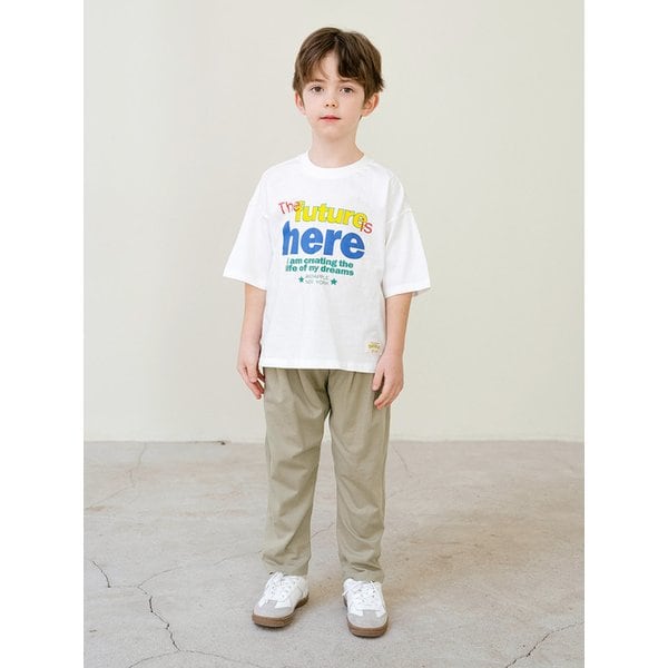 퓨처이즈히어배기상하복