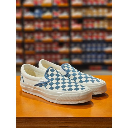 [부산점] 남여공용  Lx Slip-On 98(VN000D9P12S)스니커즈