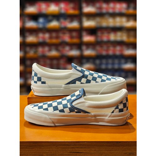 [부산점] 남여공용  Lx Slip-On 98(VN000D9P12S)스니커즈