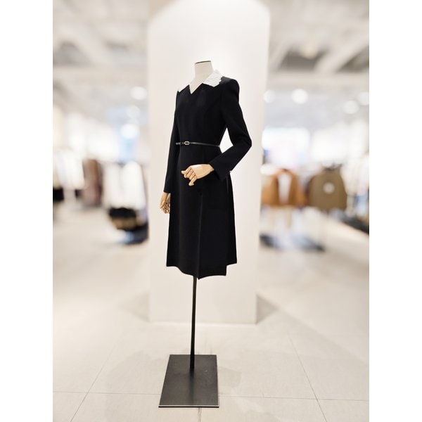 [파주점] [더아이잗컬렉션]클래식 브이넥 세트업 원피스 CR4A0OP121