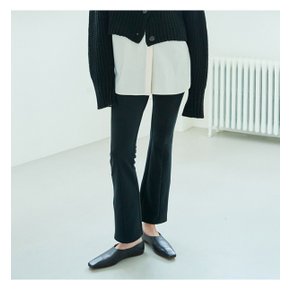 [MOMEN] Amazing Slim Fit Pants - Black_XMTDLYFA21106