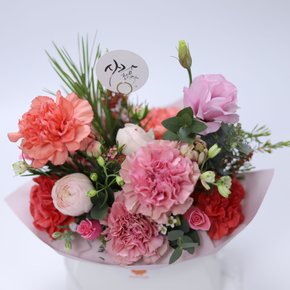비앙코 카네이션 꽃선물 꽃상자 어버이날 스승의날 생일선물 프로포즈 꽃배달