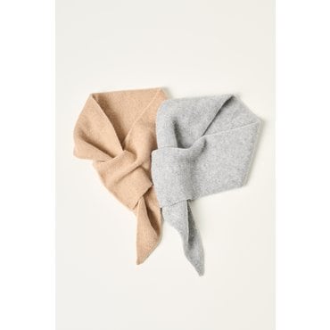 BCBG 쁘띠 니트 머플러 (B3W0A421)