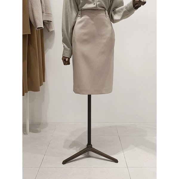 [파주점] 쥬크 주크 기본핏 H라인 스커트​ V261MSD913