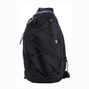 [CP컴퍼니] 24FW (17CMAC114A 005269G 888) 남성 RUCKSACK 힙색