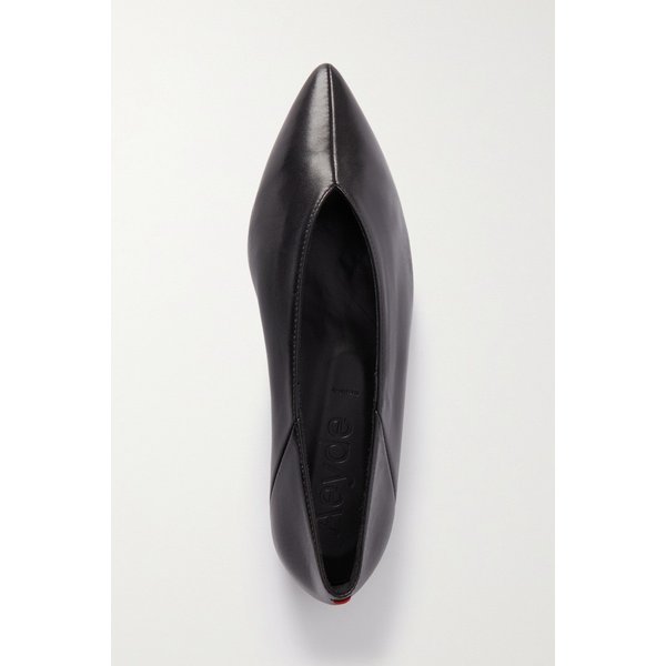 Moa Leather Point-toe Flats 블랙