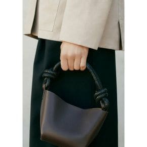 4459112 Massimo Dutti KNOT DETAILS - Handbag dark brown