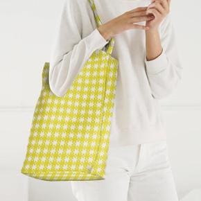 /원더스토어 [바쿠백] 덕백 캔버스 토트백 Chartreuse Pixel Gingham