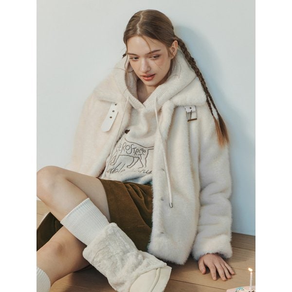 [2컬러] 소프트 하이넥 퍼 자켓