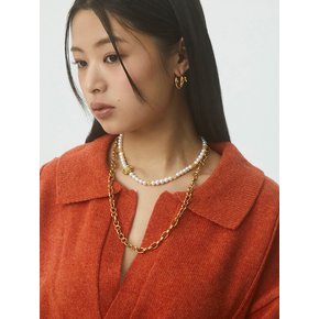 FLOWER AND BIRD LEMON JADE NECKLACE