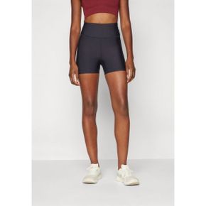 5061057 Athleta PACESETTER SHORTIE - Leggings black