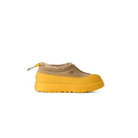 UGG [KIDS] 스웨이드 로고 엠보싱 슬리퍼 (타스만 웨더 하이브리드) 1675301001000