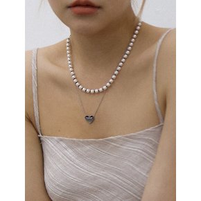 Black Dot Pearl N.