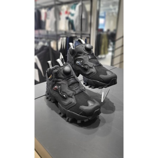 [여주점] RESO4FY4UBA  인스타 펌프 퓨리 94 WINTER 남여공용운동화