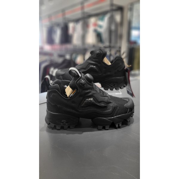 [여주점] RESO4FY4UBA  인스타 펌프 퓨리 94 WINTER 남여공용운동화