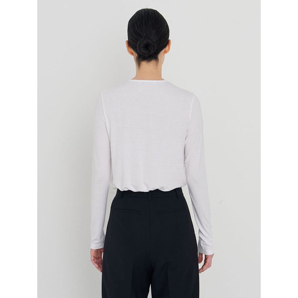 Soft clean slim top off white