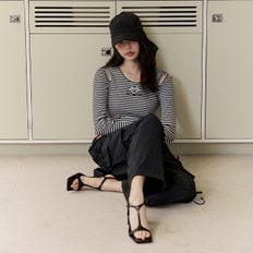 [BLUE LABEL] 하트 포인트 숄더슬릿 티셔츠 (ER2OTL04)